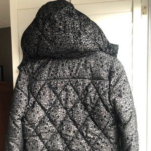 ESPRIT | EDC Womens Embossed Hooded Quilt Jacket | Black | Medium